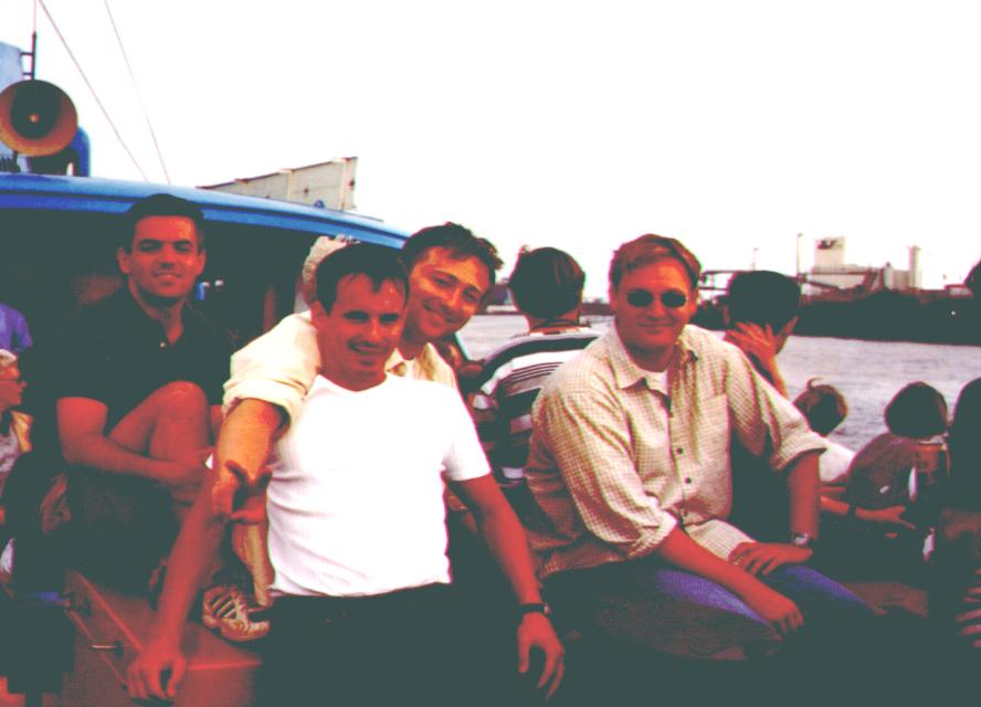 Harald, Kai, Lorne und Otze im Hafen