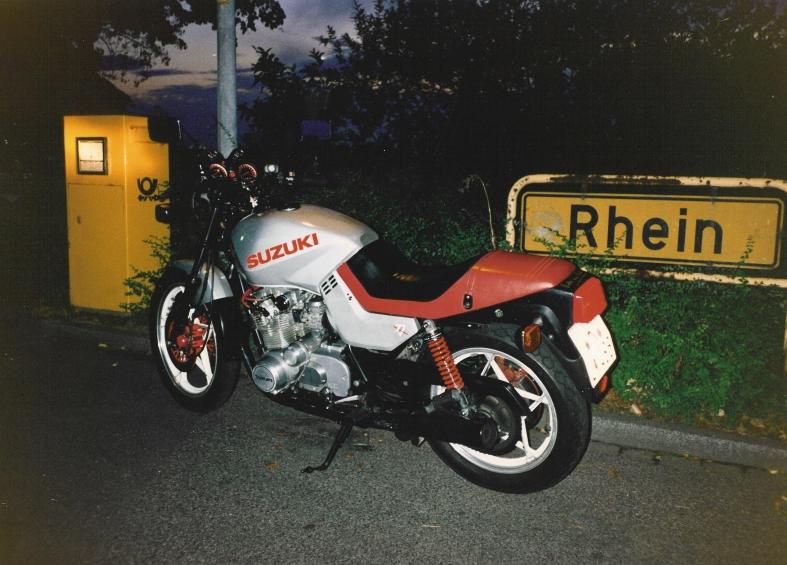 Suzuki GS550 Katana